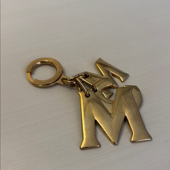 MCM BAG CHARM - Picture 3 of 6